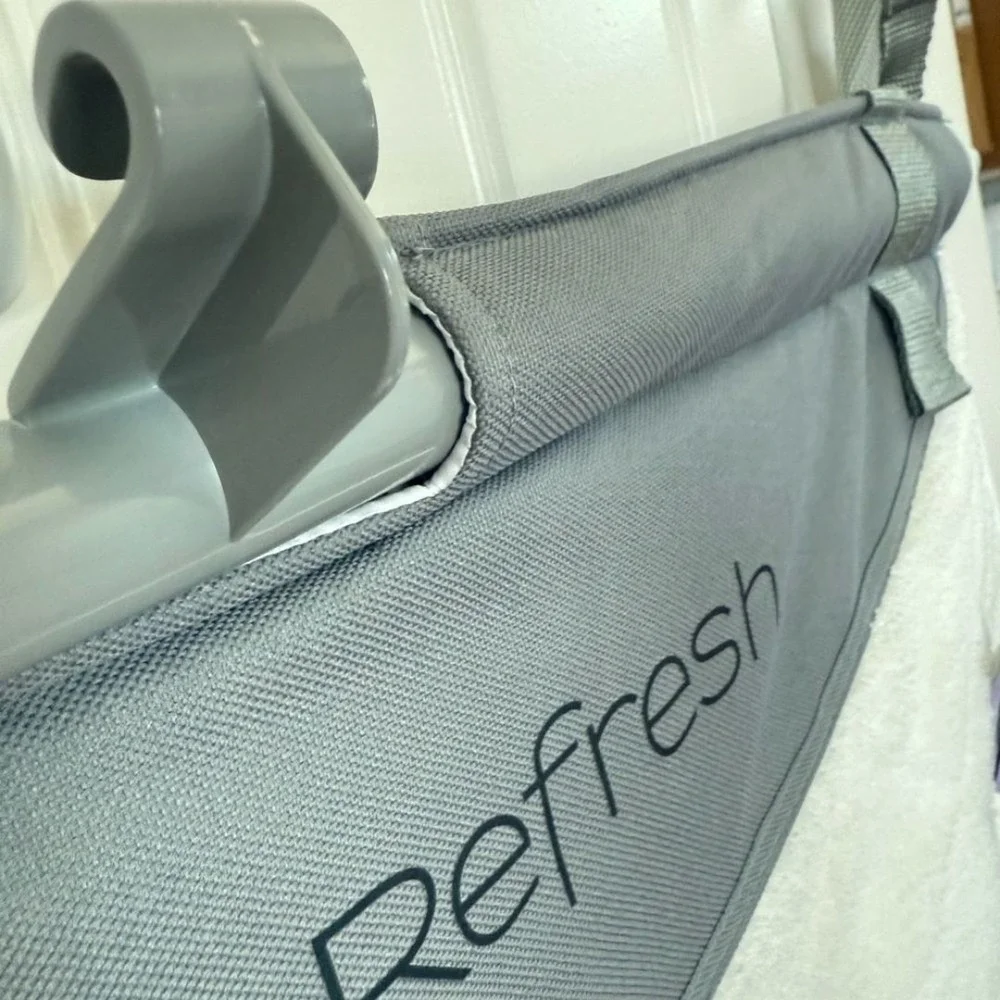 Like New Shark Accessory For Handheld Steamer Vertical Over Door Press Pad
